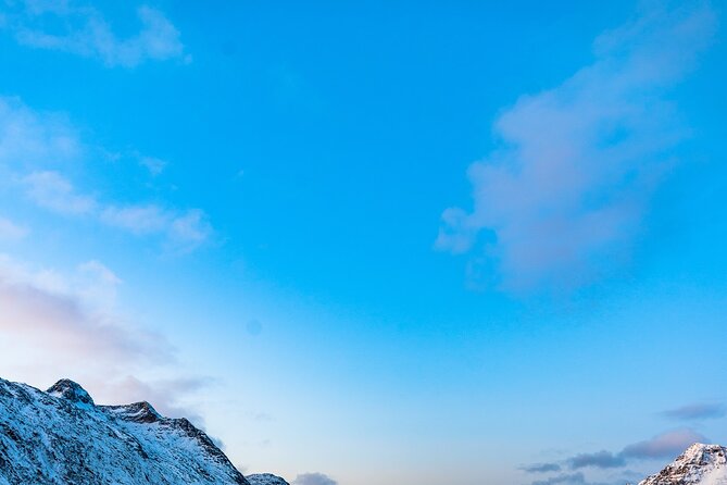 5 Fjords Tour by Minivan in 4 Hours - Kattfjorden: the longest stop and a warm break