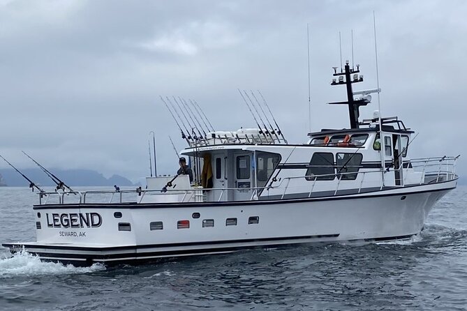 8hr Kenai Fjords Whale Watching Tour w/ 1hr Fishing 16 Passengers - Meeting At 1210 4th Ave At 7:00 a.m.