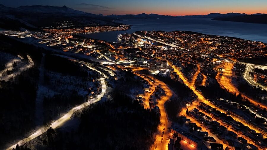 Abisko: Fjord Sightseeing and Photography Tour - From Abisko to Norway beside Lake Torneträsk