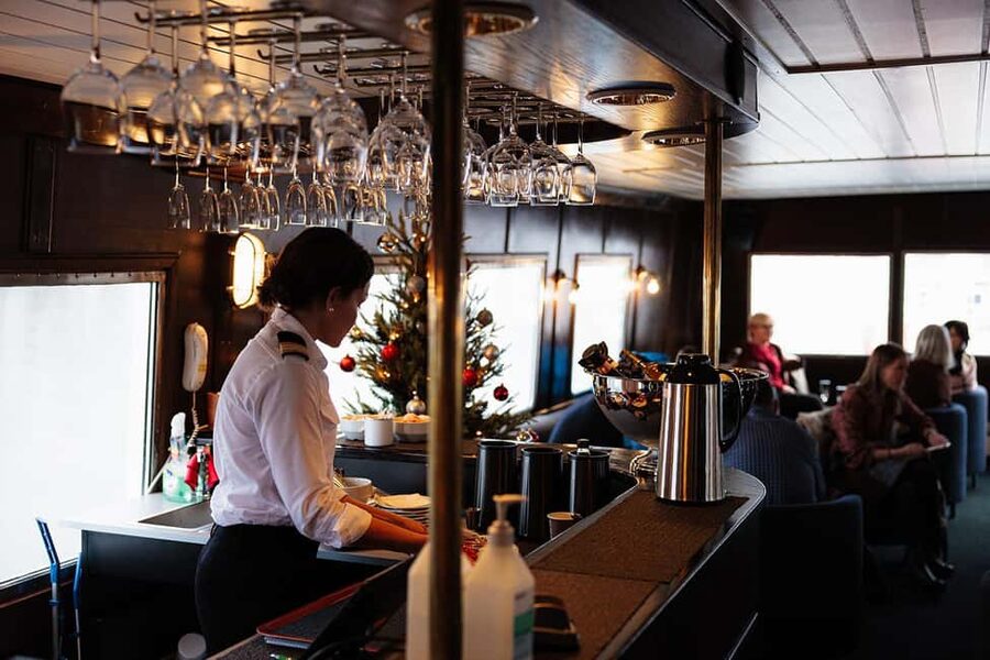 Ålesund: Fjord Tour with Lunch on MS Bruvik - The best parts of the seven-hour cruise