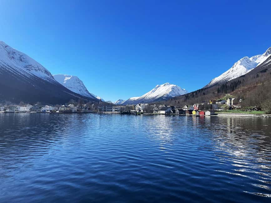 Ålesund: Fjord Tour with Lunch on MS Bruvik - Why Hjørundfjord is worth your time