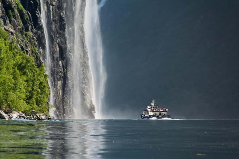 Ålesund: Geirangerfjord Scenic Cruise & Village Visit - A comfortable catamaran with two good viewing areas