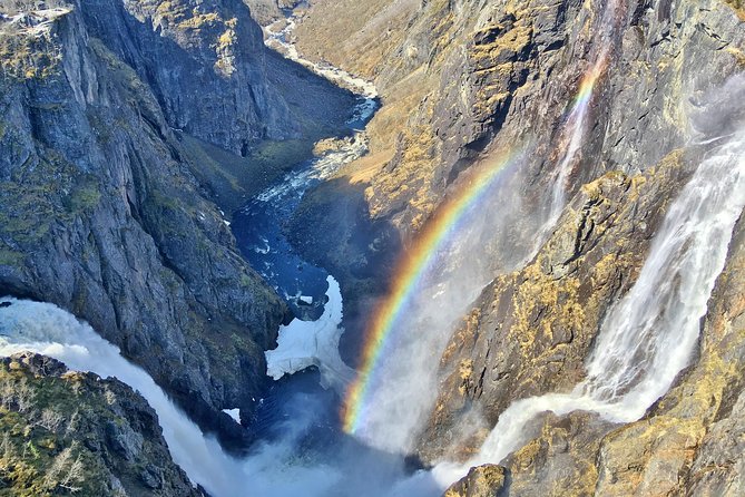 AMAZING HARDANGER FJORD: Private guided round trip from Bergen, 10 hours - Vøringsfossen and the edge of Hardangervidda
