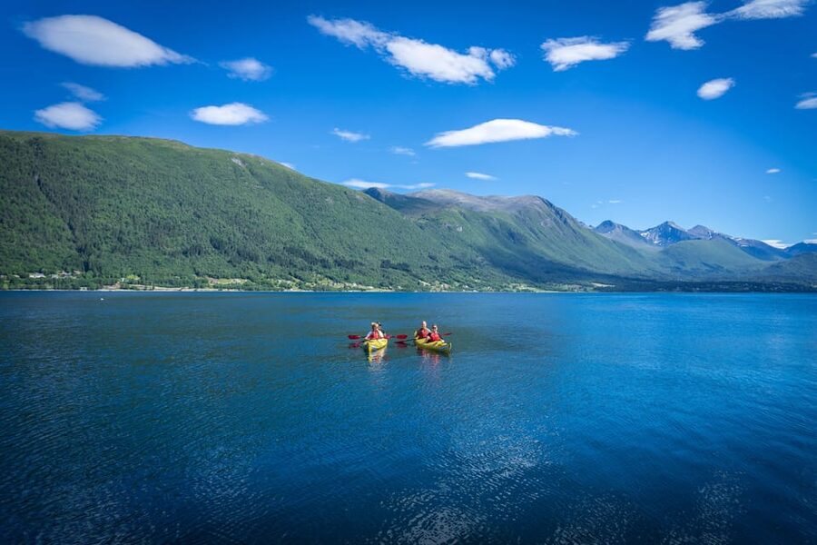 Åndalsnes: Kayaking in Majestic Romsdalsfjord - Five things to know before you paddle