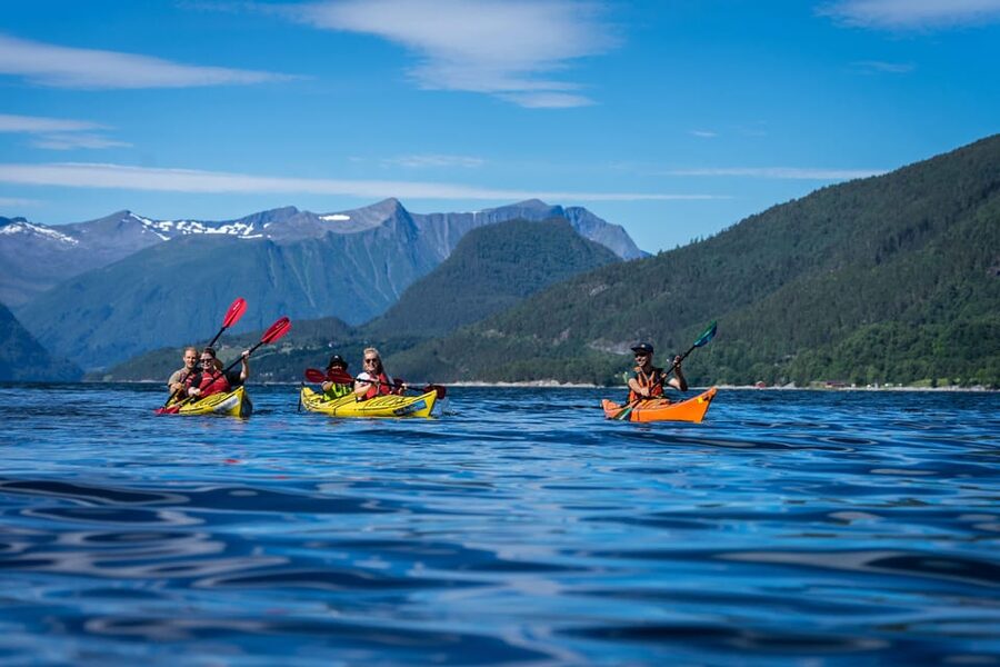 Åndalsnes: Kayaking in Majestic Romsdalsfjord - The second photo stop and return