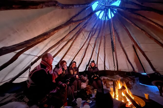 Arctic Fjords and Reindeer Experience – Small group tour - Who should book this experience?