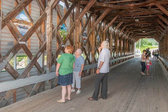 Back Country of the Fjord and the National Park - L’Anse-Saint-Jean brings the walking portion