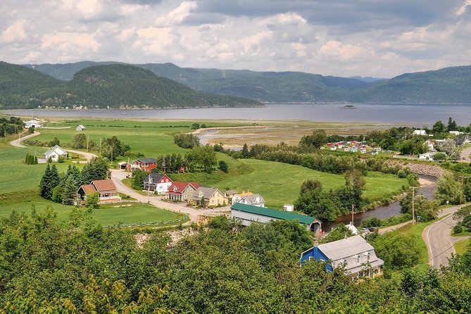 Back Country of the Fjord and the National Park - Anse-de-Tabatière gives you the fjord view