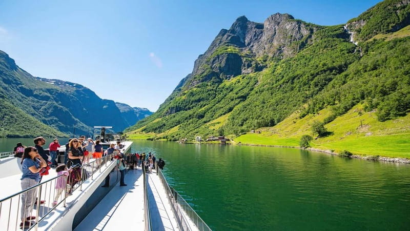 Bergen: Flam Railway, Viking Village Tour with Fjord Cruise - Flåm, Its Wooden Houses, and the Railway Museum