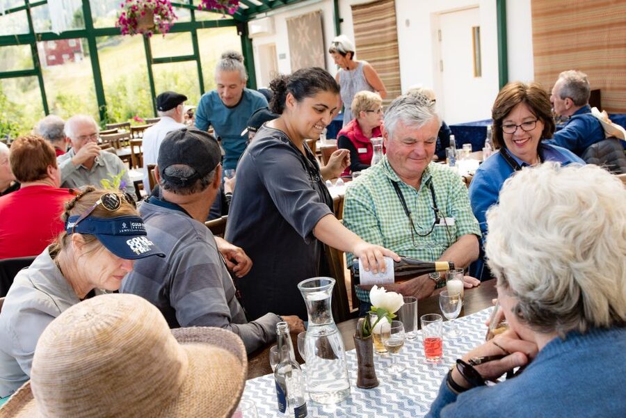 Bergen: Guided Fjord & Cidery Tour to Balestrand - Storesvingen Viewpoint and the art of the photo stop