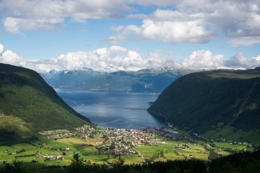Bergen: Guided Fjord & Glacier Tour to Fjærland - Fjærland and the Norwegian Glacier Museum