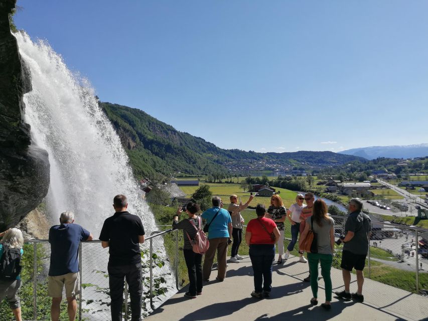 Bergen: Hardangerfjord, Voss Gondola & 3 Great Waterfalls - Vøringsfossen at the Fossli Viewpoint