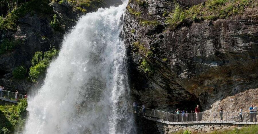 Bergen: Hardangerfjord, Voss Gondola & 3 Great Waterfalls - The Voss Gondola and Mount Hanguren