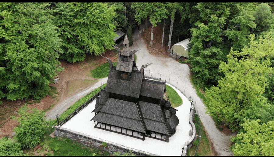 Bergen: Private City Tour with the Best of Hardangerfjord - Two Waterfalls, Including a Walk Behind the Water