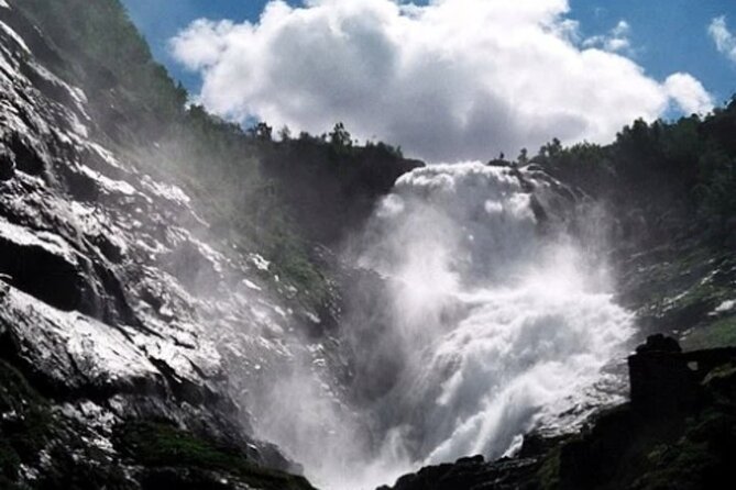 Bergen to Flam "The King of Fjords" One-Way or Round-Trip Cruise Ticket - Price, Value, and the Ticket Problem