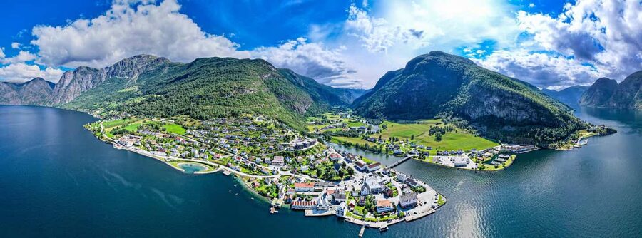 Bergen: UNESCO Fjord Cruise, Flåm & Stegastein - Incl. Lunch - Is the $304 price fair?