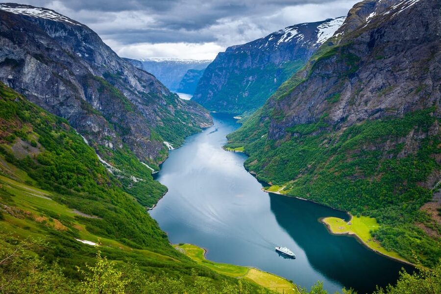 Bergen: Viking Village, Nærøyfjorden Cruise and Flåm Railway - Njardarheimr offers hands-on Viking culture