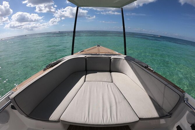 Deluxe Private Boats - 36 ft Fjord - Who will enjoy this charter most
