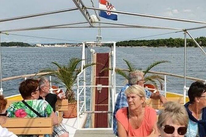 Exploration of the Istrian Coast Poreč Rovinj Lim fjord and Vrsar - The crew and the feel of the boat