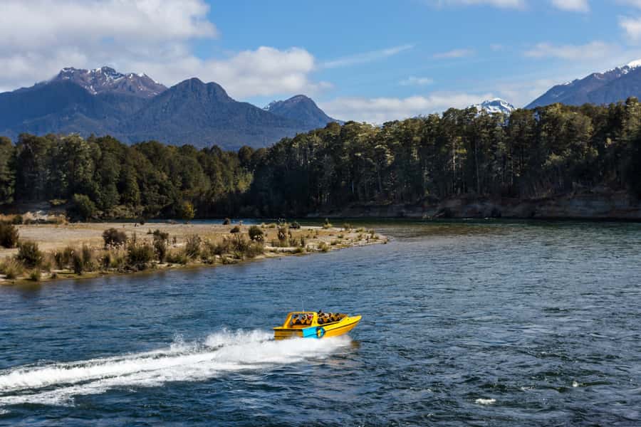 Fiordland: Jet Boat & Nature Walk Experience from Te Anau - The guides make the difference
