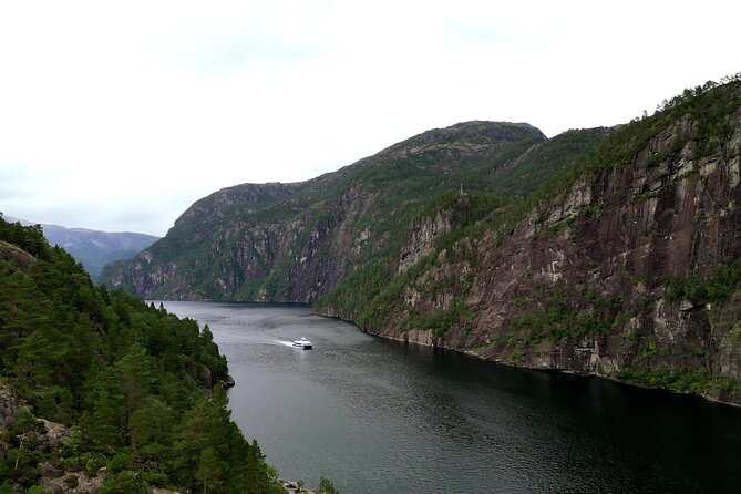 Fjord Cruise from Bergen through Mostraumen - Should you book the Mostraumen cruise?