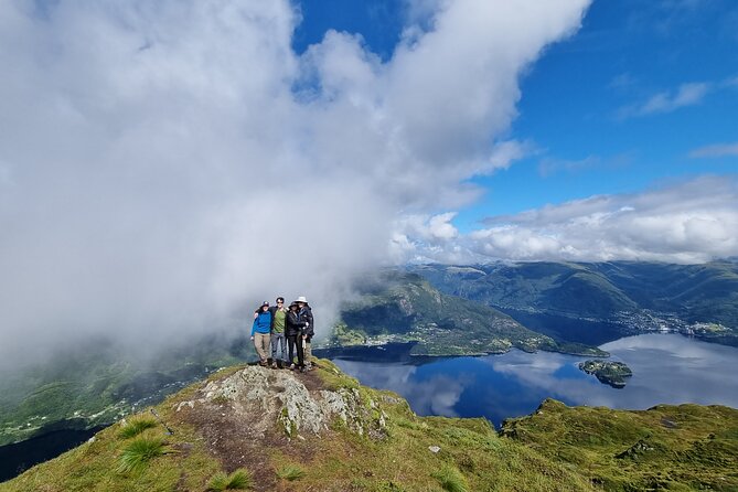 Fjord Hiking - Private tour - Meeting your guide in central Bergen