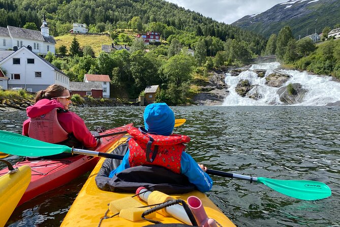 Fjord paddle in Hellesylt - Half Day Kayaking Tour - Key points at a glance