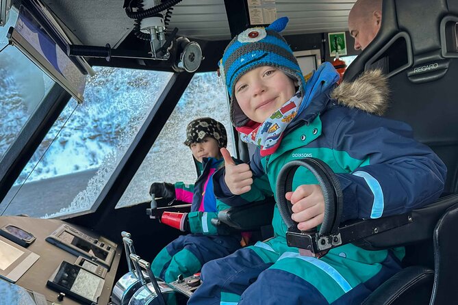 Fjord Safari in the Altafjord - What the guide and crew add