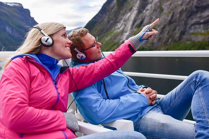 Fjordcruise Ålesund Geirangerfjord T/R - Key points at a glance
