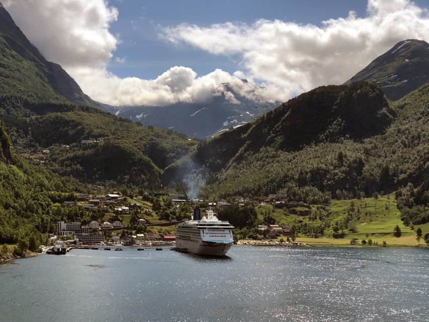 From Ålesund: Private Day Trip to Geirangerfjord - Hellesylt and the ferry to Geiranger