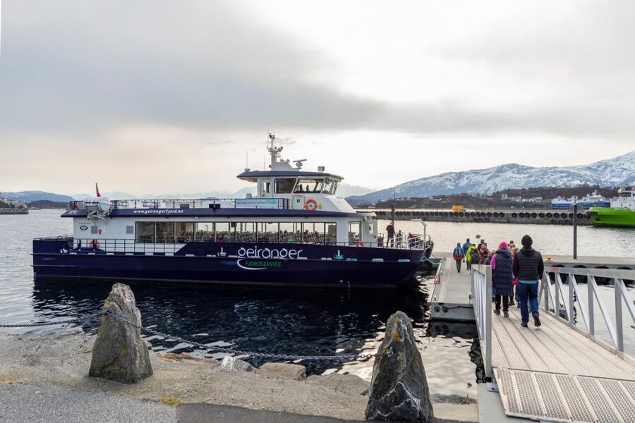 From Ålesund: Winter Fjord Cruise to Geirangerfjord - Key points to know before you book