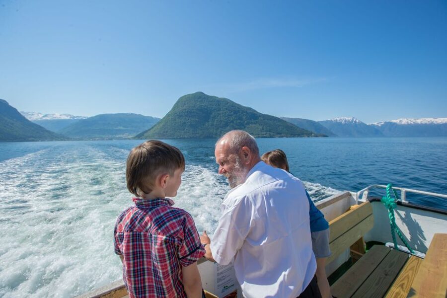 From Balestrand: Fjord Cruise to Fjærland- Round trip - Arriving in Fjærland at 13:25