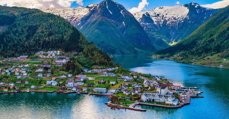 From Bergen: Flam Full-Day Cruise to Sognefjord - The changing views along Norway’s longest fjord
