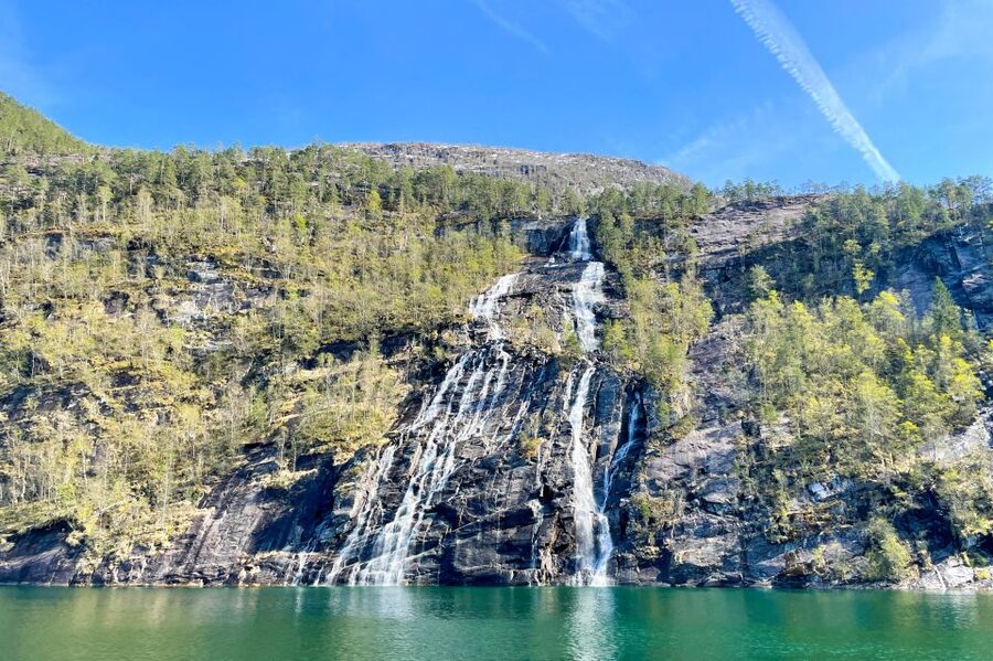 From Bergen: Modalen Private Fjord Cruise with Waterfalls - Who will enjoy this Modalen cruise?