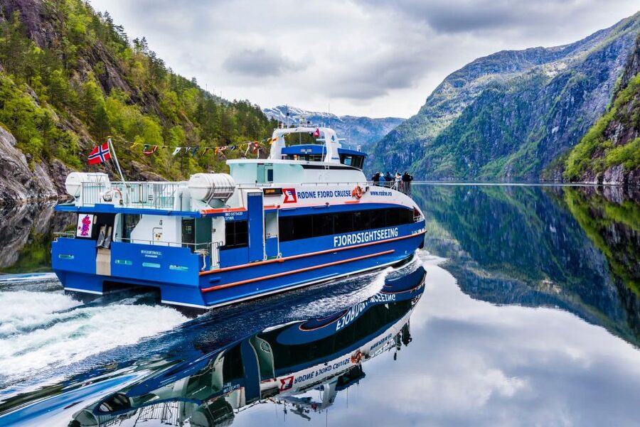 From Bergen: The Original Fjord Cruise to Mostraumen - Reaching the narrow Mostraumen strait