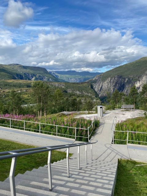 From Eidfjord: Vøringfossen Waterfall Nature Tour with Guide - The best parts of the tour at a glance