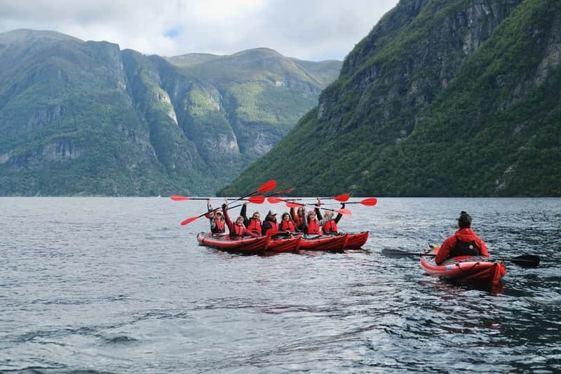 Geiranger: Beginner-Friendly Fjord Kayaking - Meeting at Maråkvegen 37 near the harbor