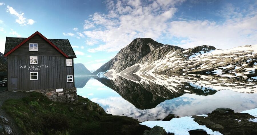Geiranger: Dalsnibba, Flydalsjuvet, Eagle Bend & Fjords Tour - Meeting near the pier in Geiranger
