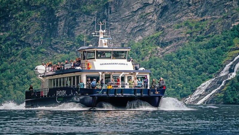 Geiranger: Fjord and Waterfalls Sightseeing Boat Trip - Setting out from Geiranger Harbor