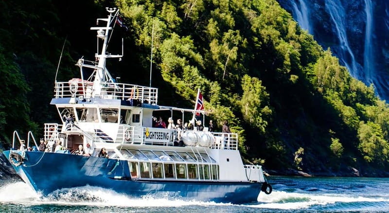 Geiranger: Fjord and Waterfalls Sightseeing Boat Trip - Choosing between a 60 minute and 90 minute departure