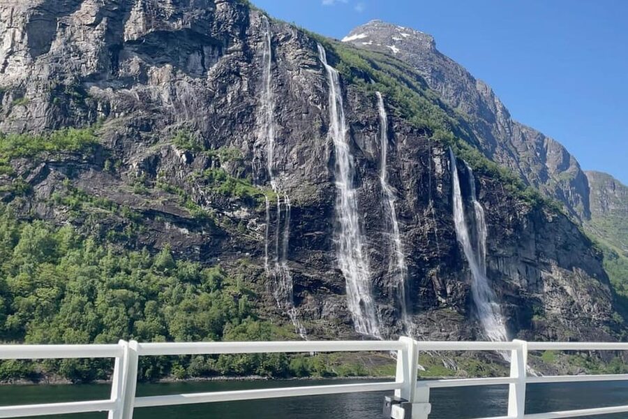 Geiranger Fjord Boat Tour with Waterfall Tasting - What this Geirangerfjord cruise is really like