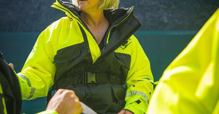 Geiranger: Guided Geirangerfjord Boat Tour - Starting beside the grocery store in Geiranger