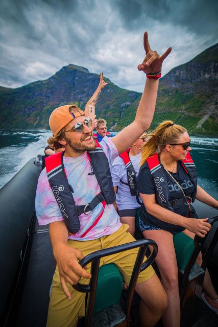 Geiranger: Guided Geirangerfjord Boat Tour - Why the guide matters on this short tour