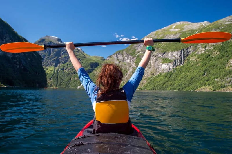 Geiranger: Guided Kayak Tour in Geiranger Fjord - Getting comfortable in the kayak