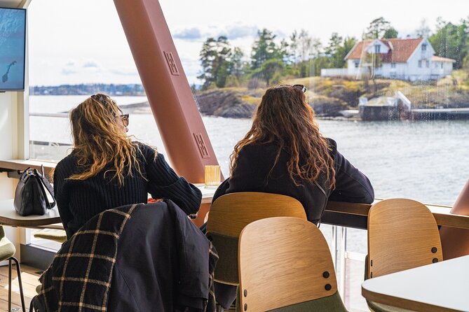 Guided Sightseeing Cruise on Oslofjord by Premium Silent Boat - Lighthouses, Nesodden, and bathing houses