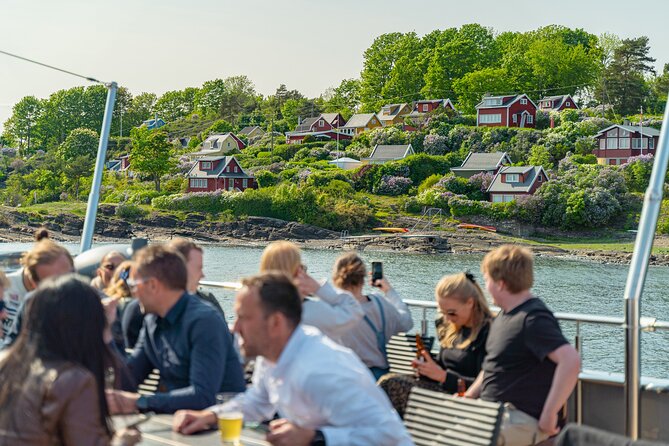 Guided Sightseeing Cruise on Oslofjord by Premium Silent Boat - Comfort, food, and the guide’s role