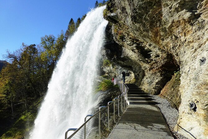 Guided tour - Hardangerfjord, Voss Gondola & 3 Great Waterfalls - Hardangerfjord is the thread tying the route together