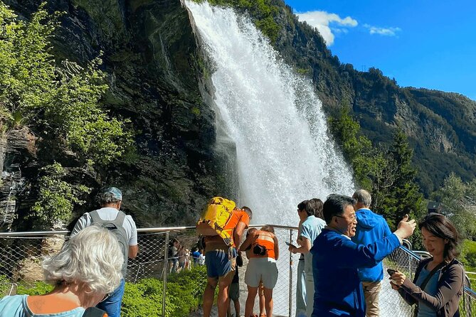 Guided tour to Hardangerfjord with Waterfalls and Ferry Crossing - Steinsdalsfossen is the most rewarding waterfall
