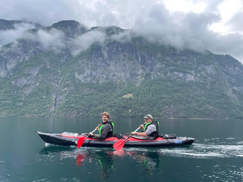 Hellesylt: Beginner-Friendly Fjord Kayaking Experience - Why the two-hour format works, and where it falls short