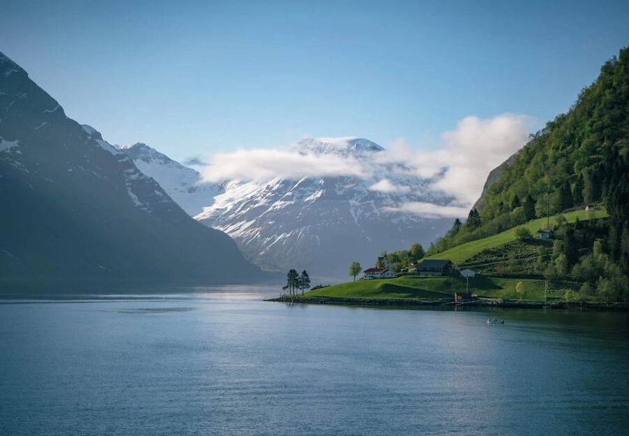 Hjørundfjord Fjord Cruise roundtrip from Ålesund - The first 2.5 hours, leaving Ålesund behind